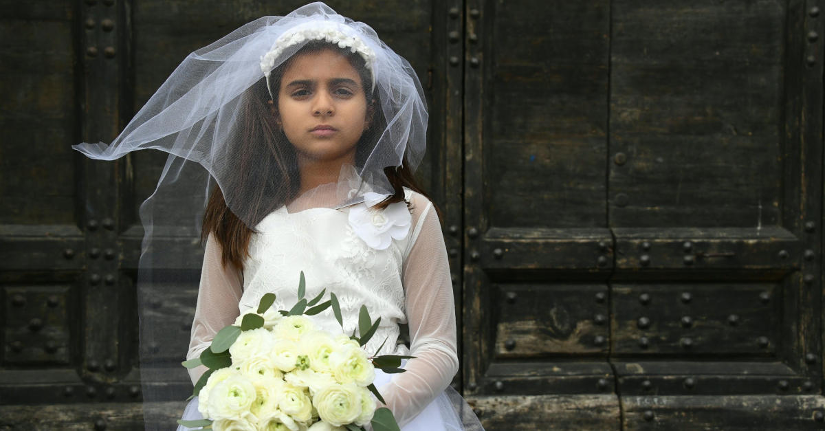 Nueva York Prohíbe el Matrimonio Infantil y de Menores de 18 años